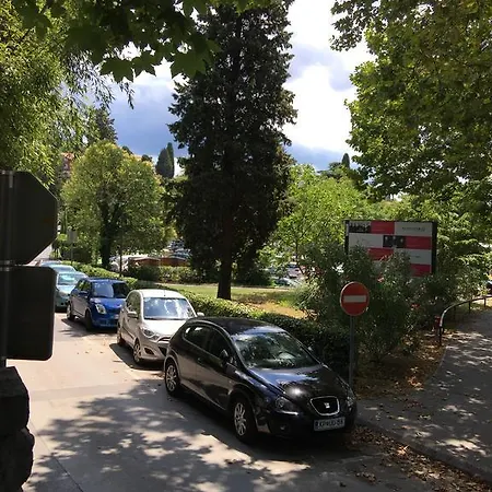 Center * 포르토로즈