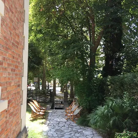 Guest house Center *