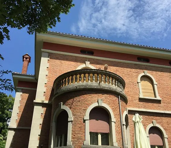 Center * Πορτορόζ