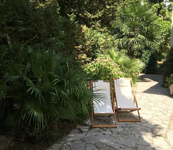 Πανσιόν Center *